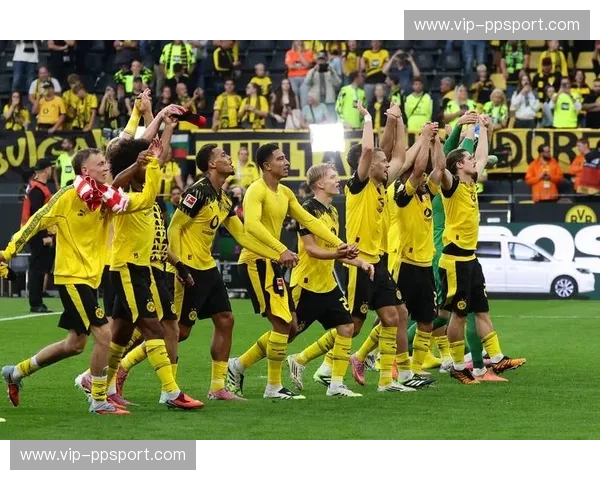 重回德甲!圣保利vs奥斯纳结果揭晓:这场米勒门球场的狂欢,是理想主义者的终极胜利 重回德甲!圣保利vs奥斯纳结果揭晓:这场米勒门球场的狂欢,是理想主义者的终极胜利